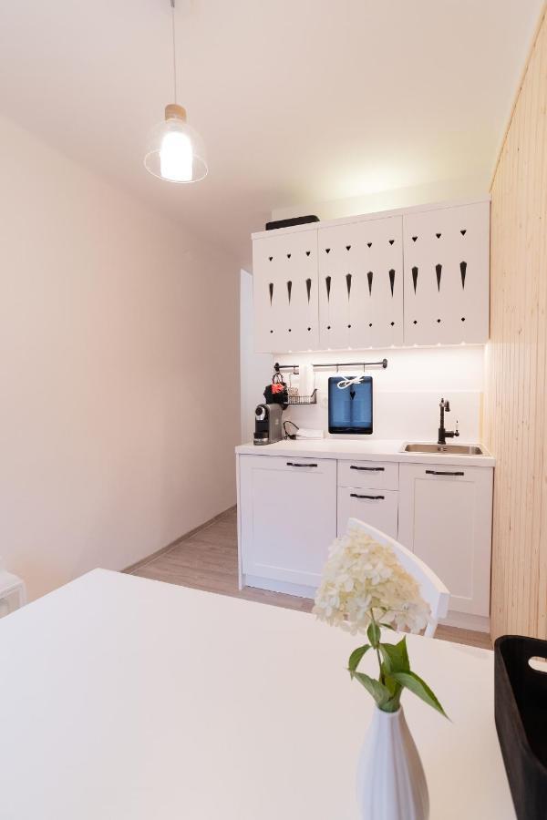 Pr'Mruzo Apartmaji Бохин Екстериор снимка